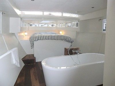 boat-bedroom
